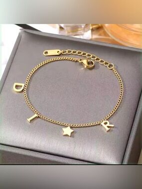 FASHION Luxury INSPIRED Gold Plated Steel Letter & Star Charm bracelet